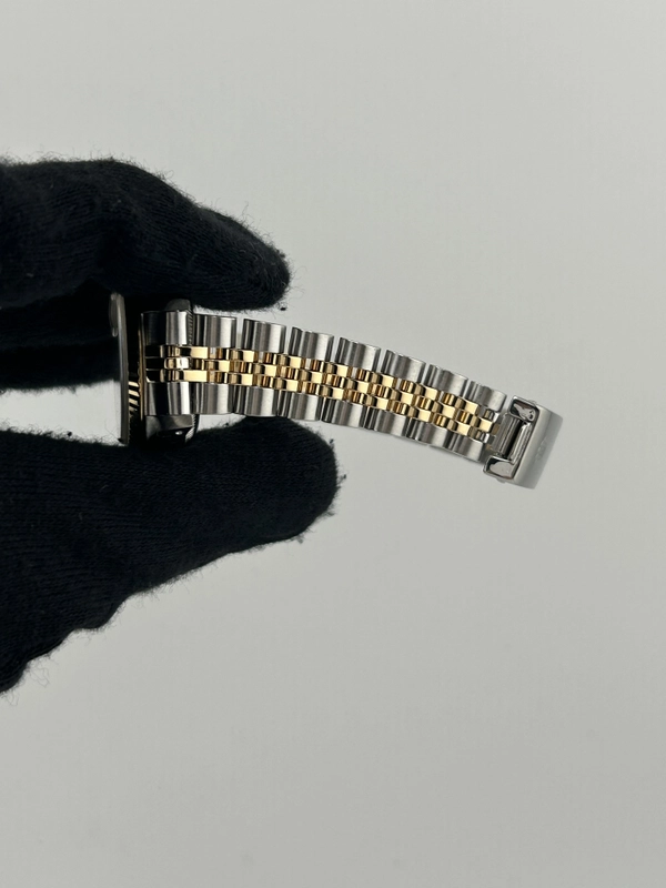 Rolex Datejust Lady Champagne Stick Dial on 2 Tone Jubilee D Link Bracelet Ref. 69173 1987 view 5