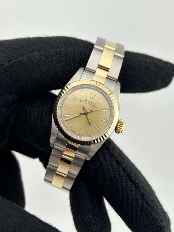 Rolex Oyster Perpetual 25mm Champagne Stick Dial on Oyster Ref. 67193 view 3