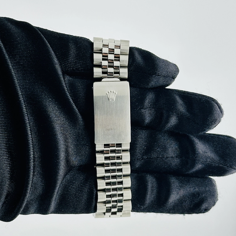 Rolex Datejust Grey Stick Dial on D Link Jubilee Bracelet Ref. 16030 1988 view 3