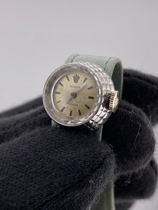 Rolex Chameleon Silver Stick Dial on Leather Ref. 2025/9 view 3