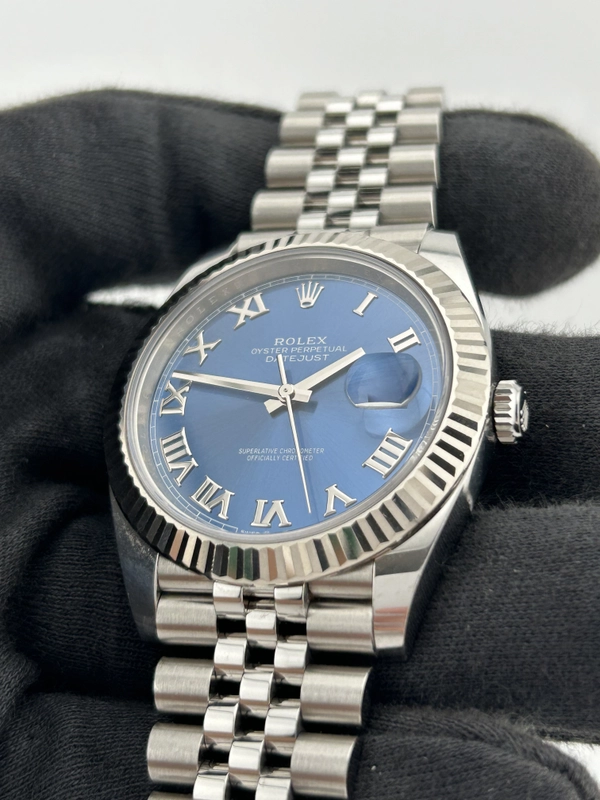 Rolex Datejust 41 Blue Roman Numerals Dial on Jubilee D Link Bracelet Ref. 126334 Card 2024 view 3