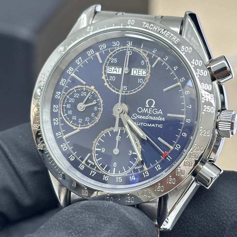 Omega Speedmaster Day Date Blue Dial on Stainless Steel Bracelet Ref. 3521.80.00 view 4