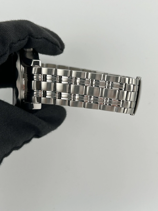 Omega Seamaster Black Arabic Numerals Dial on Stainless Steel Ref. 212.30.44.52.01.001 Complete 2019 view 6