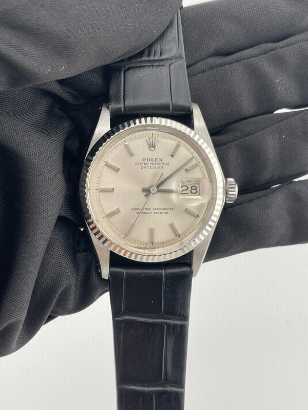 Rolex Datejust Silver Stick Dial on Generic Black Leather Strap Ref. 1601/4 1970 view 2