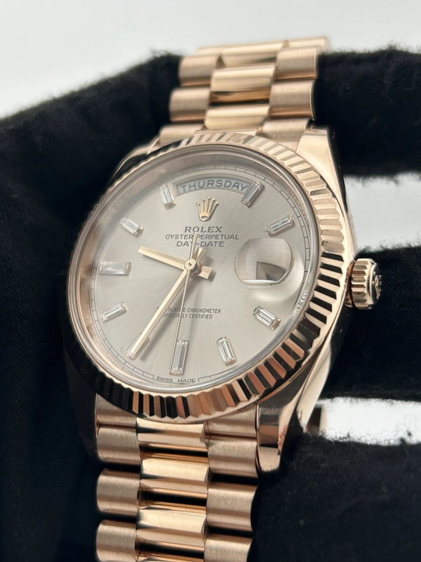 Rolex Day-Date 40 Sundust Baguette Cut Diamond Dial on President Ref. 228235 Card 2019 view 3
