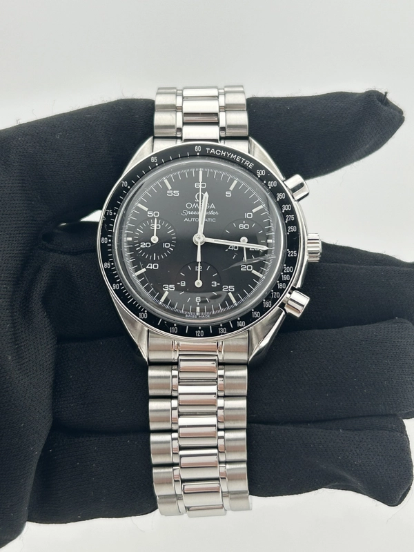 Omega Speedmaster Reduced Black Dial on Stainless Steel Bracelet Ref. 3510.50 view 2