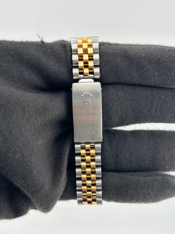 Rolex Datejust 31 Black Dial on Jubilee Ref. 68273 Papers 1995 view 4