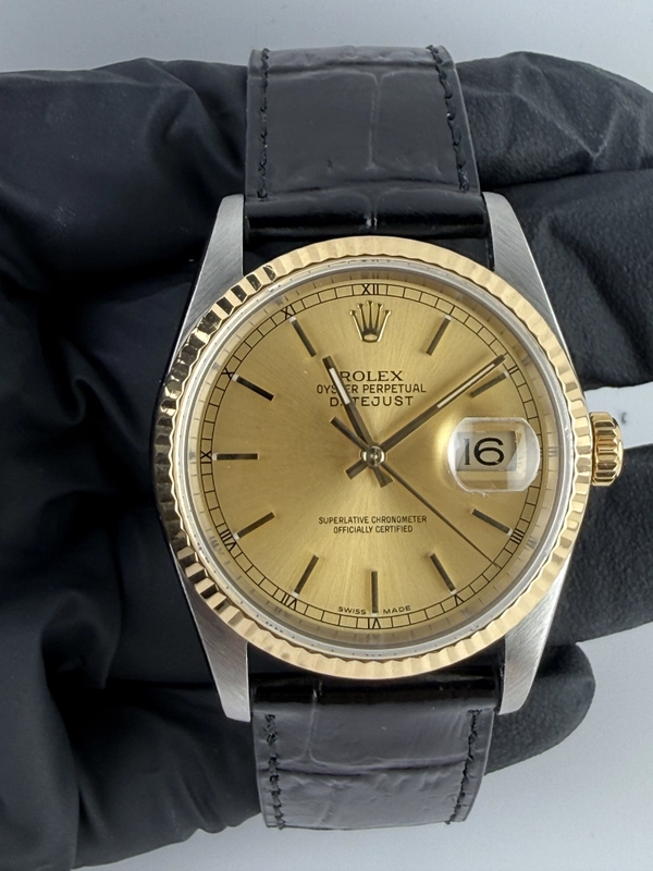 Rolex Datejust 36 Champagne Stick Dial on Generic Leather Strap Ref. 16233 1998 view 2