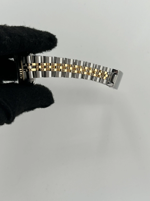Rolex Date Champagne Stick Dial on 2 Tone Jubilee D Link Bracelet Ref. 6917 1983 view 5