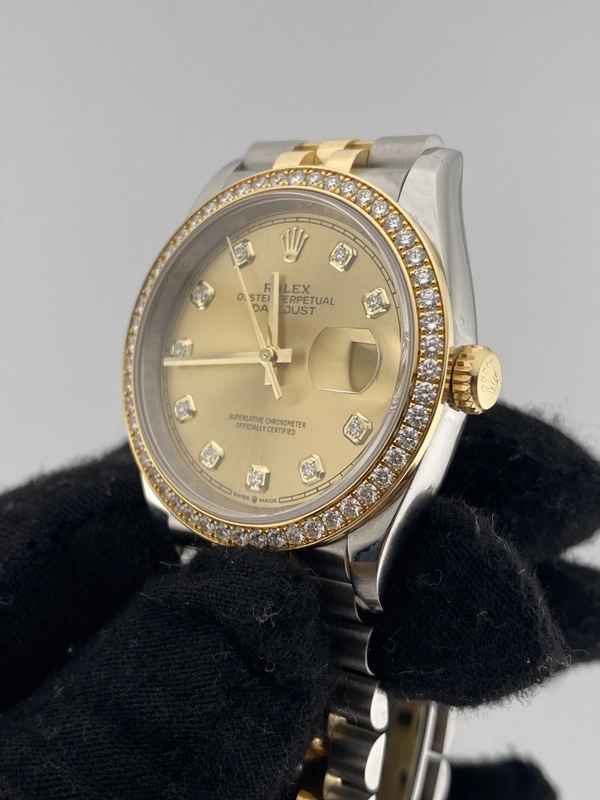 Rolex Datejust 36 Champagne Diamond Dial on Jubilee Ref. 126283RBR Card 2019 view 3