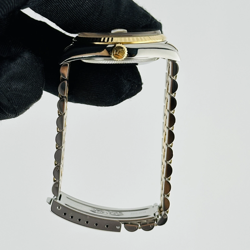 Rolex Datejust Champagne Diamond Factory Dial on D Link Jubilee Bracelet Ref. 16233G Papers 1995 view 6