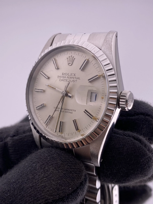 Rolex Datejust Silver Stick Dial on Jubilee Ref. 16030 view 3