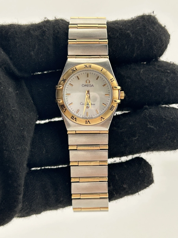 Omega Constellation White Mop Dial on 2 Tone Bracelet Ref. 1272.70 view 2