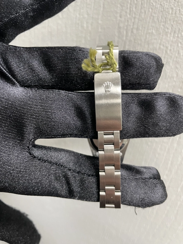 Rolex Oyster Perpetual Black Dial on Oyster Ref. 67180 Papers 1995 view 3