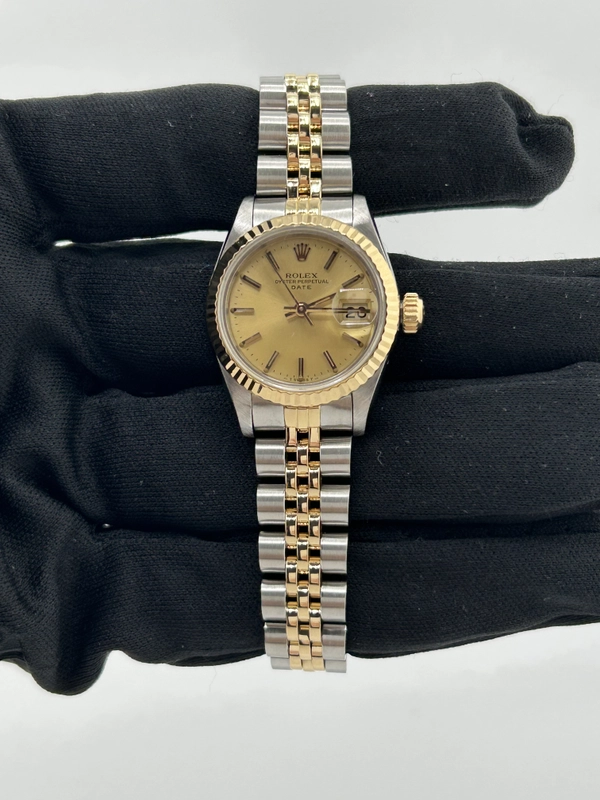 Rolex Date Lady Champagne Stick Dial on Jubilee Ref. 6917 1984 view 2