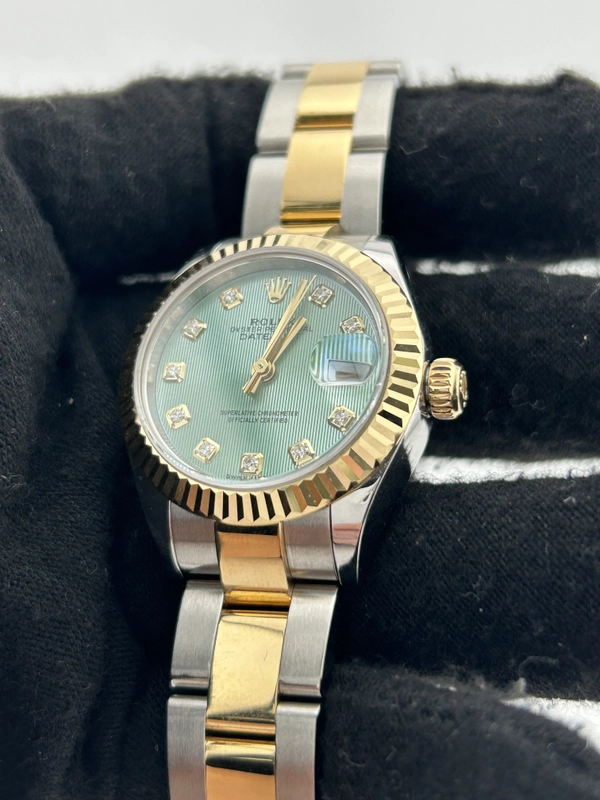 Rolex Datejust Lady Mint Green Diamond Dial on Oyster Ref. 279173 Card 2017 view 3