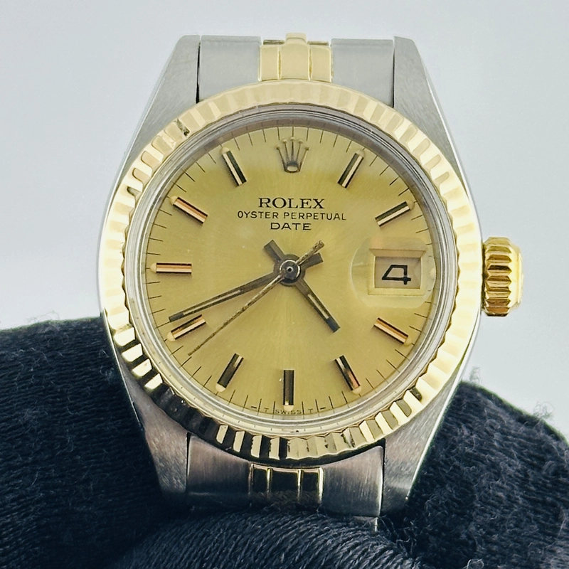 Rolex Date Champagne Stick Dial on D Link Jubilee Bracelet Ref. 6917/3 1982 view 3
