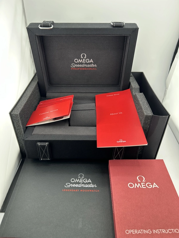 Omega Speedmaster Moonwatch Professional White Dial on Bracelet Ref. 310.30.42.50.04.001 Complete 2024 view 7