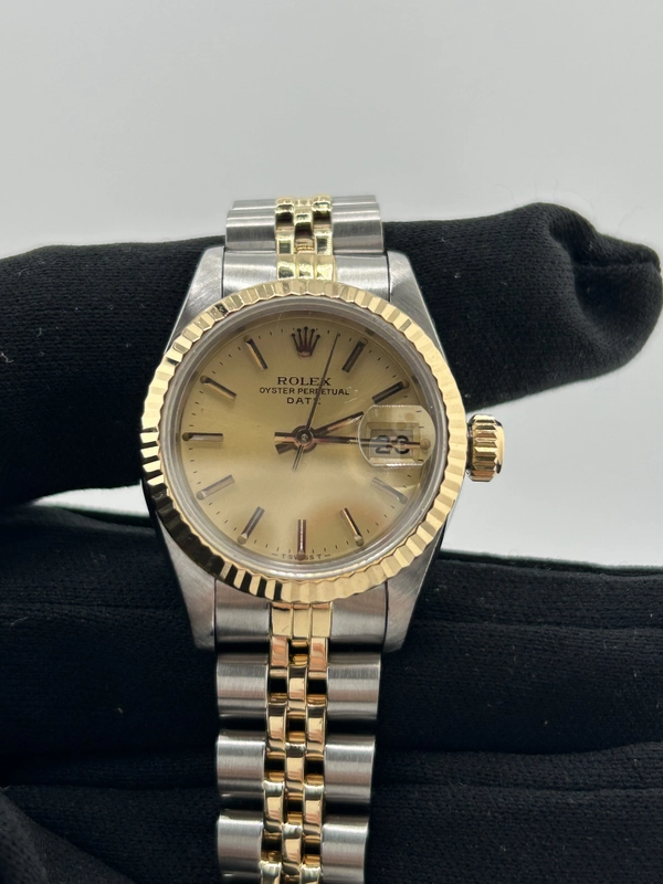 Rolex Date Lady Champagne Stick Dial on Jubilee Ref. 6917 1984 view 3