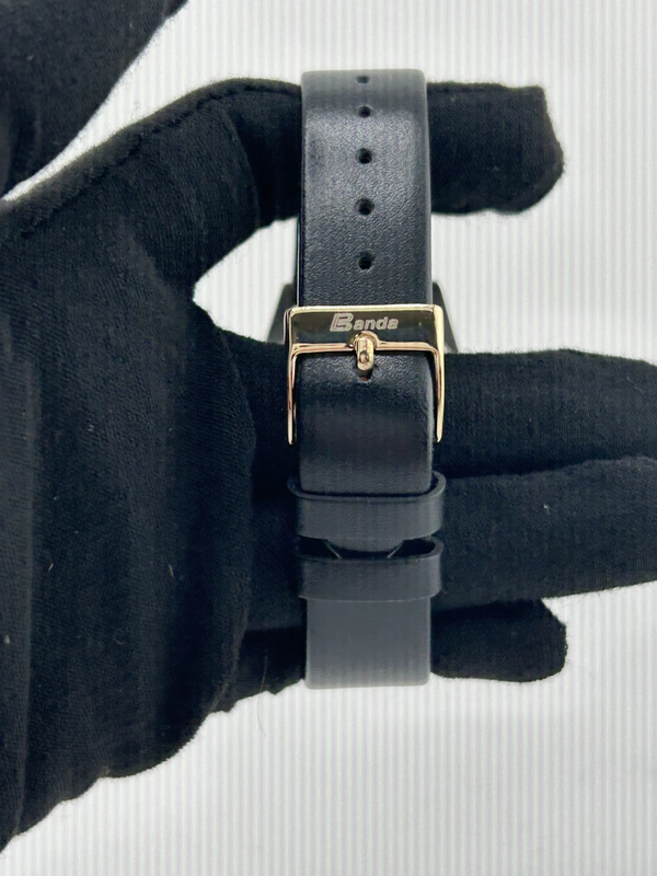 Rolex Datejust 36 Champagne Diamond Dial on Generic Black Leather Strap Ref. 16013 1987 view 4