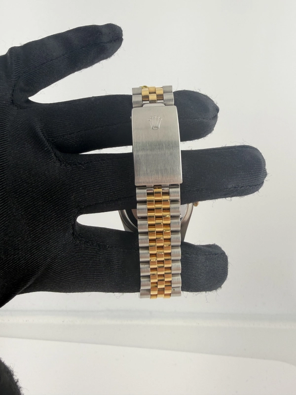 Rolex Datejust Champagne Stick Dial on Jubilee Ref. 16233 Papers 1989 view 3