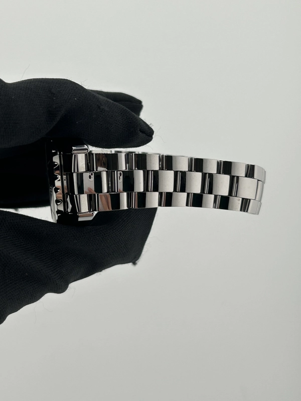 Chanel J12 Chromatic Grey Dial on Ceramic And Titanium Bracelet Ref. H2978 view 5