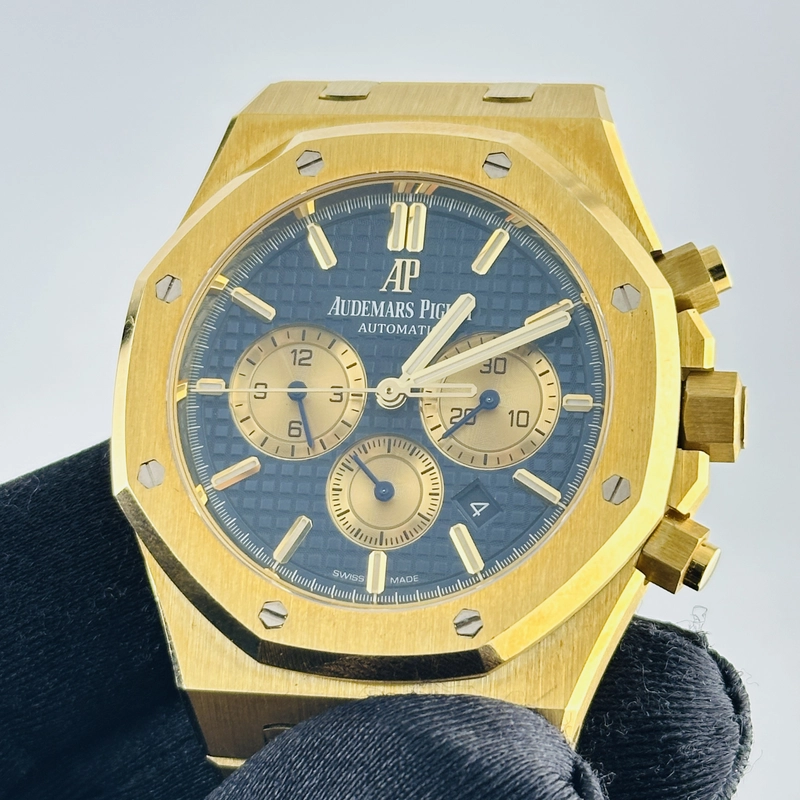 Audemars Piguet Royal Oak Selfwinding Chronograph Blue Dial on Yellow Gold Ref. 26331BA.OO.1220BA.01 Card 2020 view 3