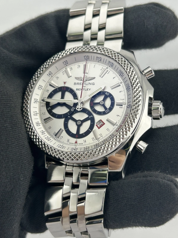Breitling Bentley Barnato Racing Silver Dial on Stainless Steel Bracelet Ref. A25366 Card 2014 view 3