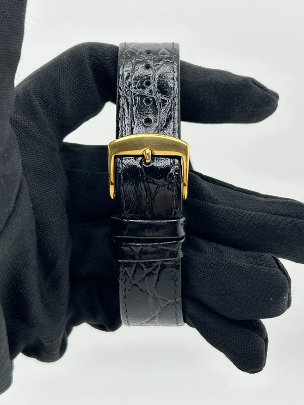 Rolex Datejust 36 Champagne Stick Dial on Generic Black Leather Strap Ref. 16233 1993 view 4