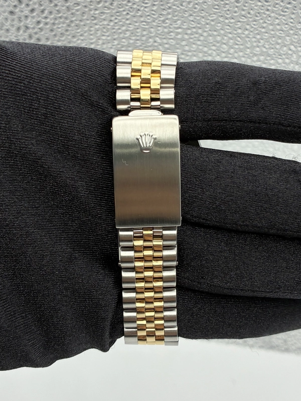 Rolex Datejust Champagne Diamond Factory Dial on Jubilee Ref. 16233 1995 view 2