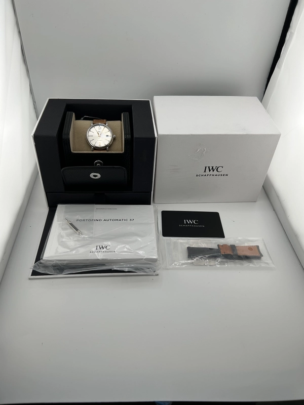 Iwc Portofino Automatic 37 Silver Dial on Caramel Leather Strap Ref. IW458601 Complete 2023 view 7