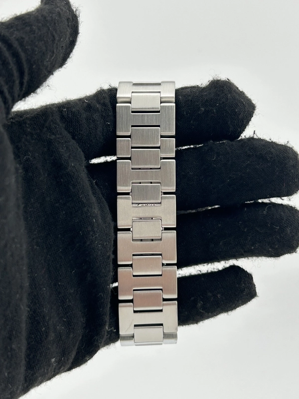 Cartier Pasha C Grey Dial on Stainless Steel Bracelet Ref. W31023M7 view 4