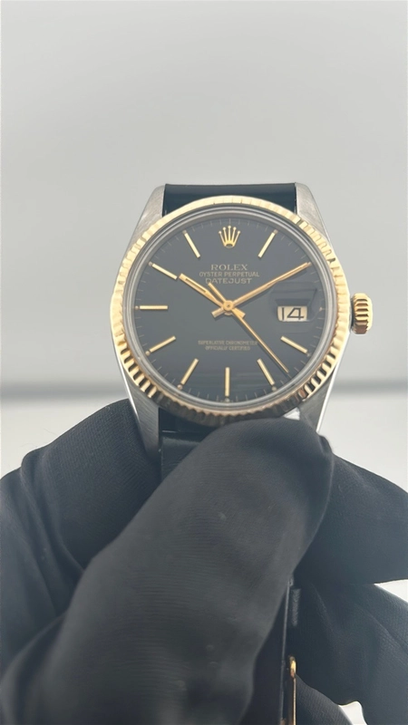 Rolex Datejust 36 Black Stick Dial on Jubilee Ref. 16233 view 2