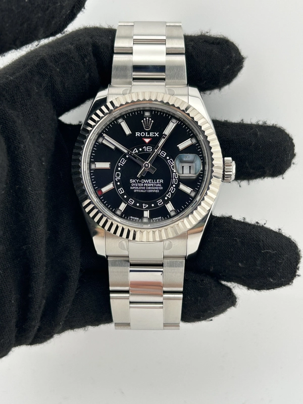 Rolex SkyDweller Black Index Dial on Oyster Steel Bracelet Ref. 326934 Card 2023 view 2