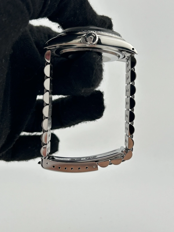 Rolex Datejust 36 Silver Stick Dial on Jubilee Ref. 16030 1981 view 6