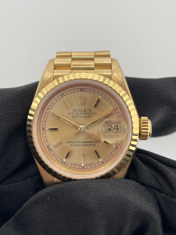 Rolex Datejust Lady Champagne Stick Dial on President Bracelet Ref. 69178 Papers 1990 view 3