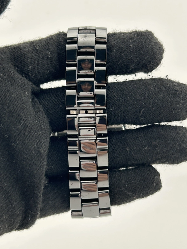 Chanel J12 Black Dial on Ceramic And Steel Bracelet Ref. H0685 Complete 2011 view 4