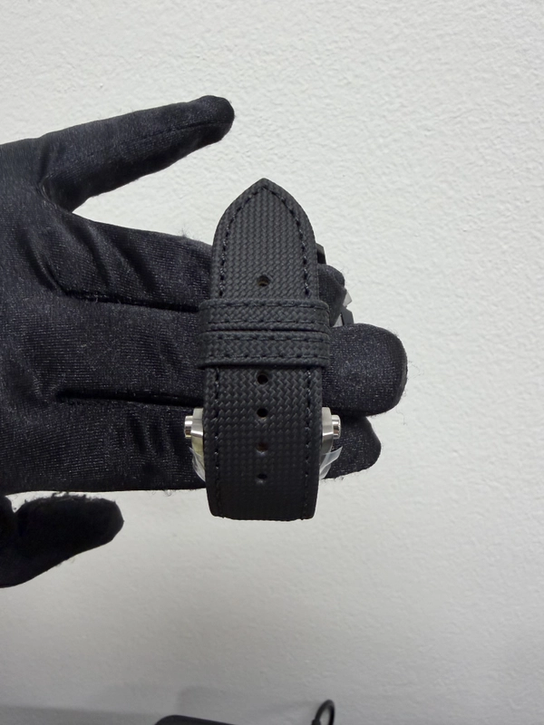 Breitling Avenger B01 Chronograph Carbon Dial on Leather Strap Ref. SB0147101B1X1 Card 2026 view 3