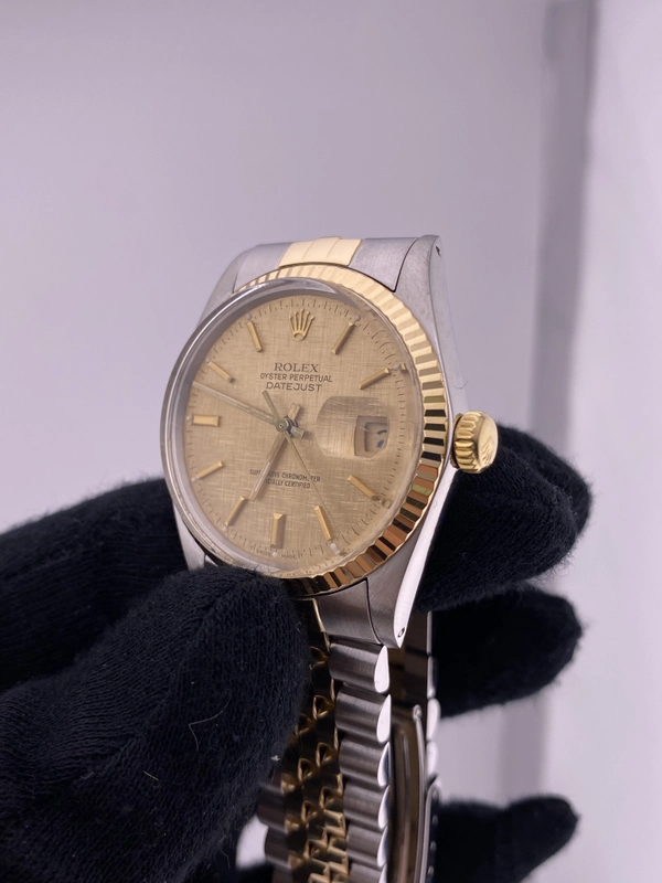 Rolex Datejust 36 Champagne Linen Stick Dial on Jubilee Ref. 16013 view 3
