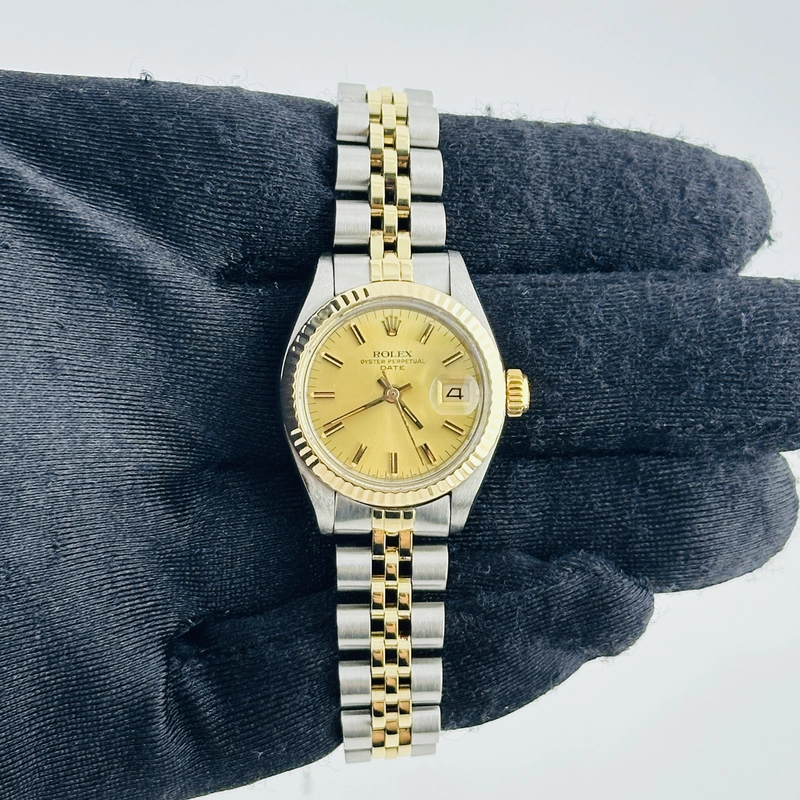 Rolex Date Champagne Stick Dial on D Link Jubilee Bracelet Ref. 6917/3 1982 view 2