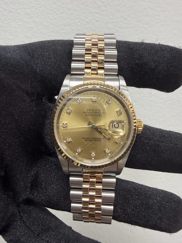 Rolex Datejust 36 Champagne Diamond Dial on Jubilee Ref. 16233 Papers 1988 view 2