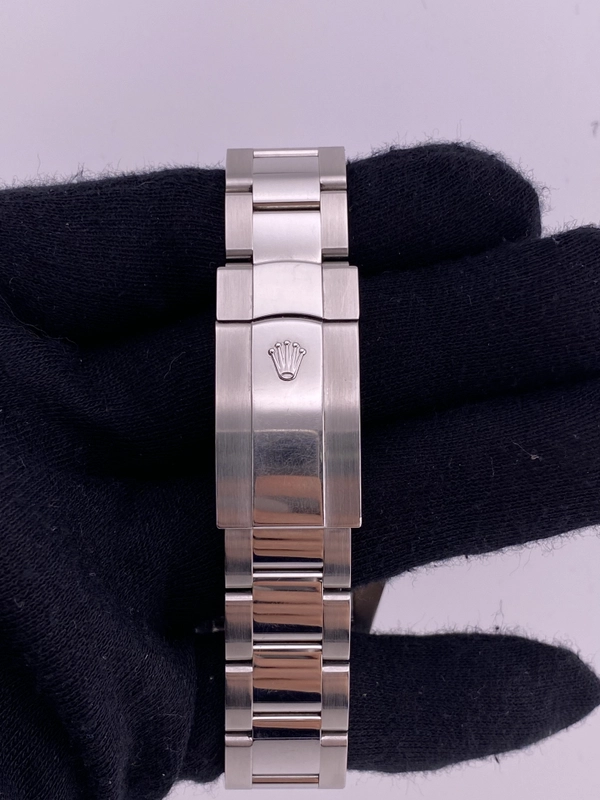 Rolex SkyDweller Black Dial on Oyster Ref. 326934 Card 2022 view 4