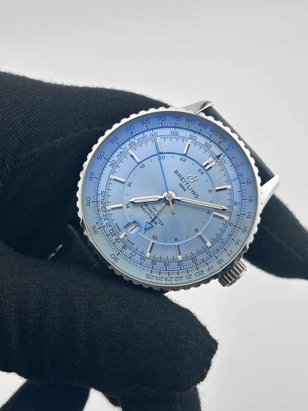Breitling Navitimer Automatic GMT Ice Blue Dial on Leather Strap Ref. A32310171C1P1 Complete view 3