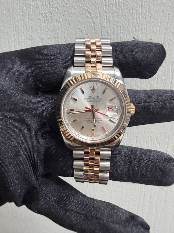 Rolex Datejust Turn-o-Graph Silver / Rose Stick Dial on Jubilee Hidden Clasp Ref. 116261 2005 view 2