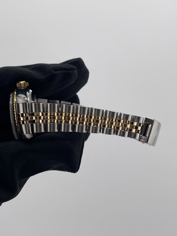 Rolex Datejust White Roman Dial on D Link Jubilee Ref. 69173 view 6