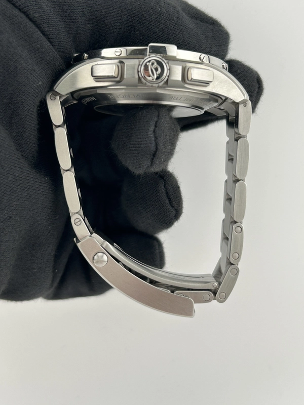 Breitling Avenger B01 Chronograph Black Dial on Stainless Steel Bracelet Ref. AB0147101B1A1 Complete 2024 view 6