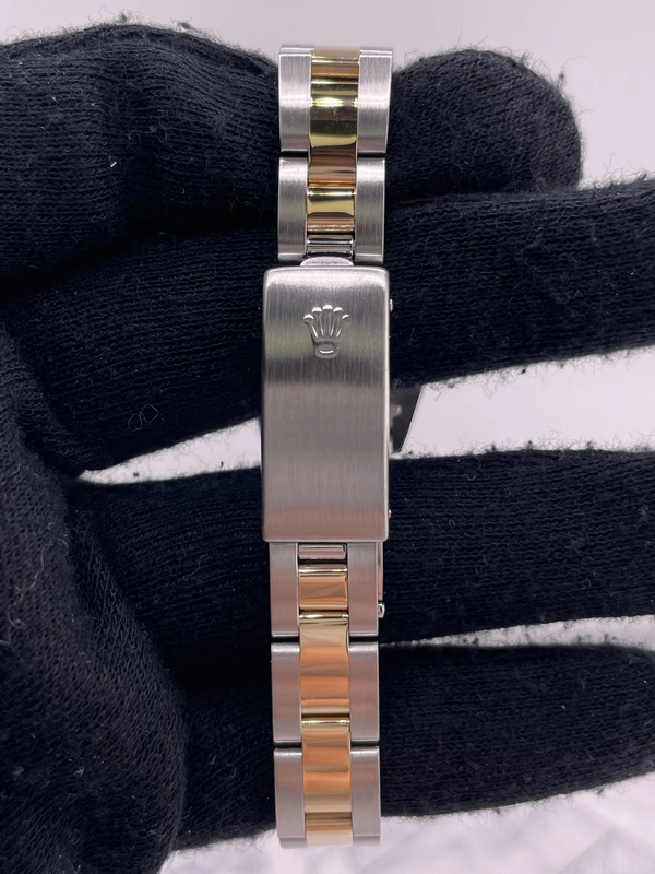 Rolex Oyster Perpetual Champagne Dial on Oyster Ref. 76193 1999 view 3