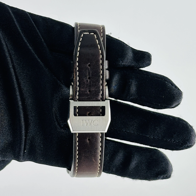 Iwc Pilot's Ed. Antoine de St Exupery Brown Dial on Leather Ref. IW377713 Card 2020 view 4