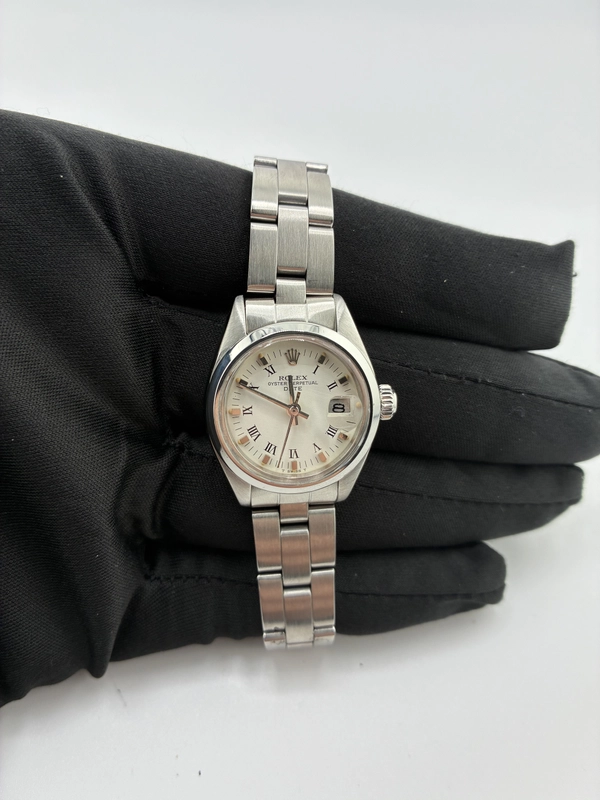 Rolex Datejust Lady White Dial on Oyster Bracelet Ref. 6916 1977 view 2