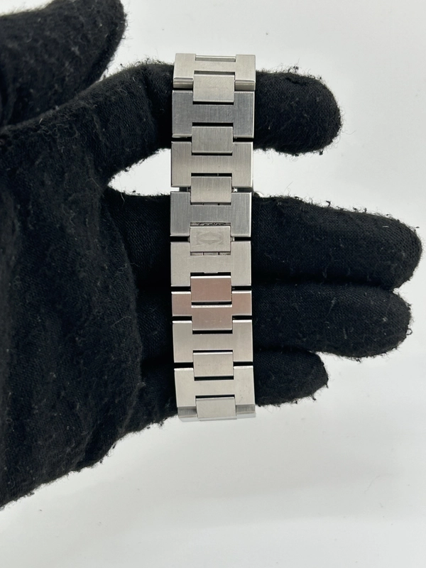 Cartier Pasha Silver Dial on Stainless Steel Bracelet Ref. W31078M7 view 4
